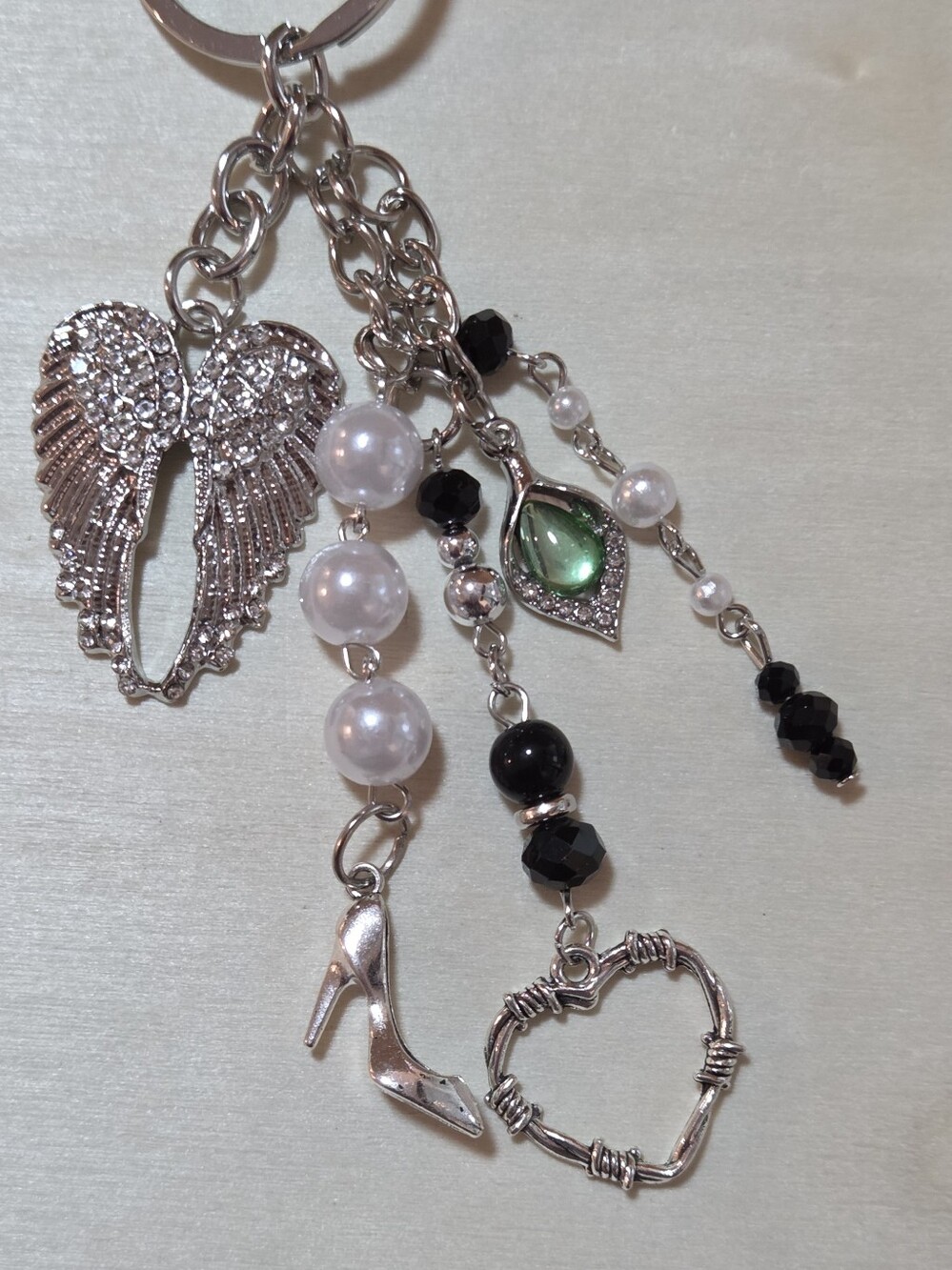 NWT✨ Boutique Luxury Crystal Encrusted Angel Wings & Pearl High Heel Bag Charm